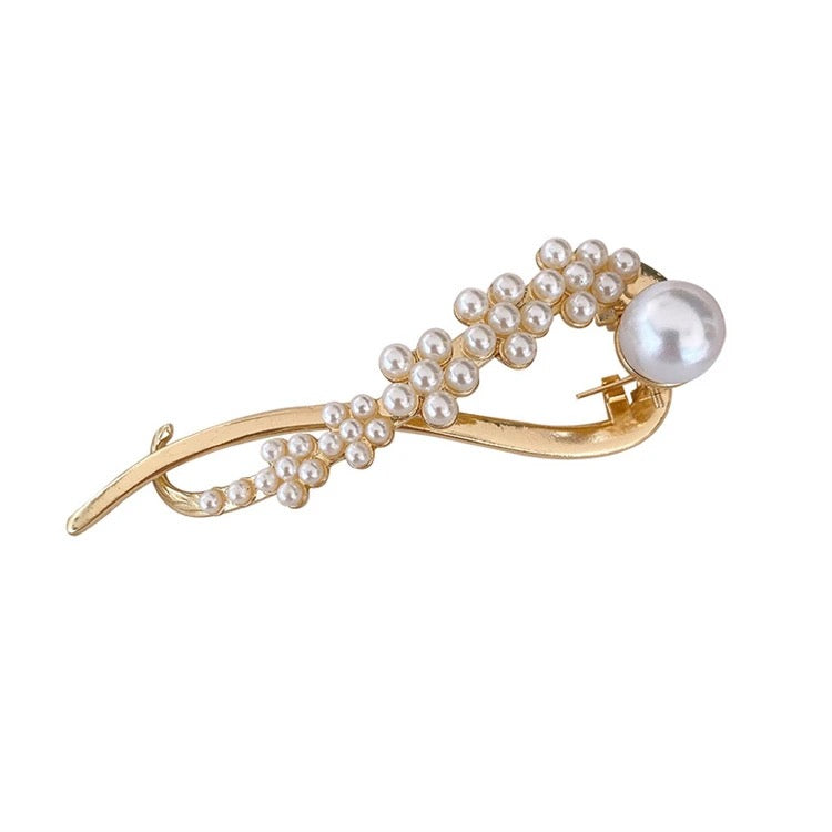 Pearl  hair clip